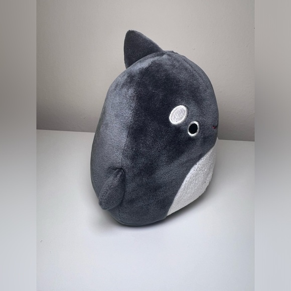 Kai Whale Squishmallows from box set - Picture 3 of 8